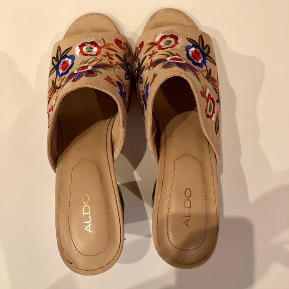 Aldo floral heels - Picture 2 of 2